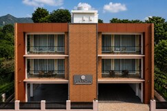 Address of Le Venzia Family Safe Premium Apartments