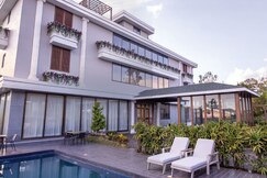 Valentia The Exotic Boutique Hotel - Pure Veg