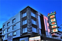 Hotel Le Benz near NDLS Station & City Centre