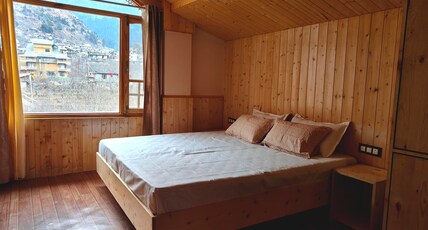Apple Aura Room Type - Bedroom 7