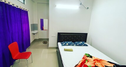 HOTEL ABHINOV Room Type - Deluxe AC Room