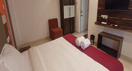 MM PARK INN Room Type - King Room