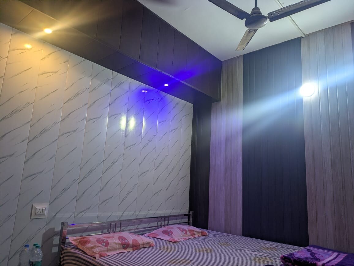 Narayan Guest House & Dormitory - Tap to explore photos
