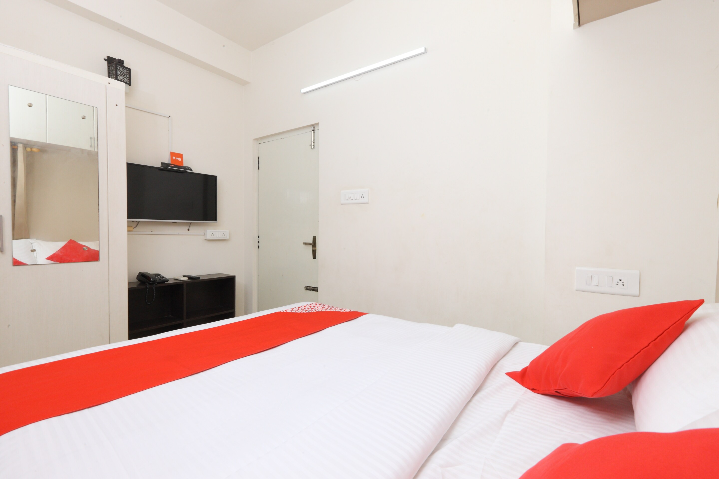 Hotel O Eben Service Apartment - Tap to explore photos