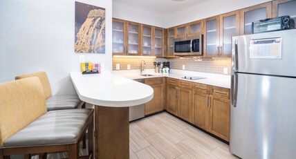 Staybridge Suites SUMMERVILLE Room Type - 2 Queen Beds 1 Bedroom Suite Sofa Bed