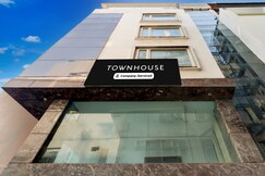 Townhouse Oak New Delhi Central Railway Junction Formerly Uppal International