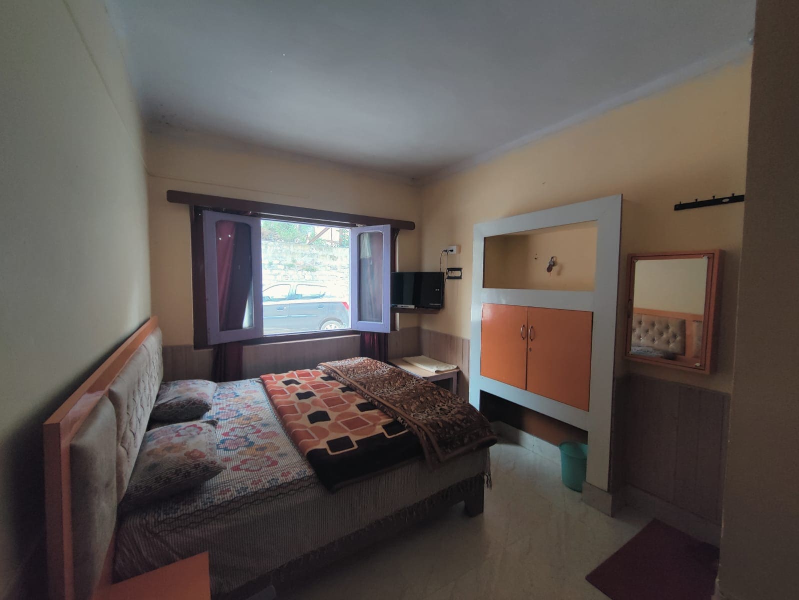 Hotel Kedar - Tap to explore photos