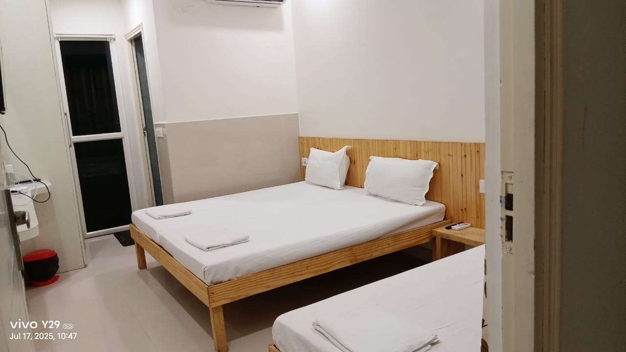 Shree Gitamani Dham - Tap to explore photos