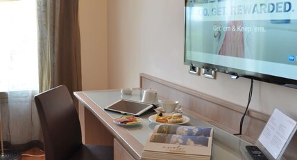 San Giorgio, Sure Hotel Collection by Best Western Room Type - 1 Queen Bed, Superior Room