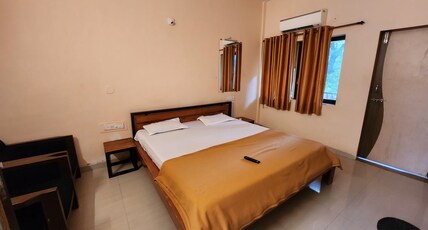 Anand Beach Resort, Bordi Room Type - Deluxe Room with Garden View King Bed