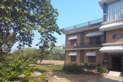 Hotel Gayatri Palace