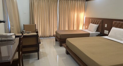 Adithya View Room Type - Premier 3 bed