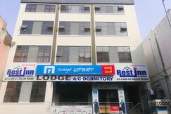 REST INN GUEST HOUSE