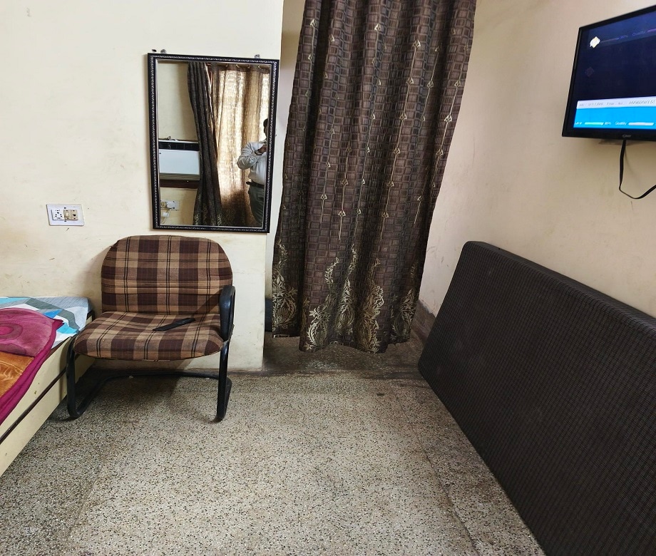 Hotel S R Palace - Tap to explore photos