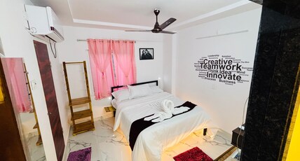 Star Hotel Room Type - Non AC StandardRoom