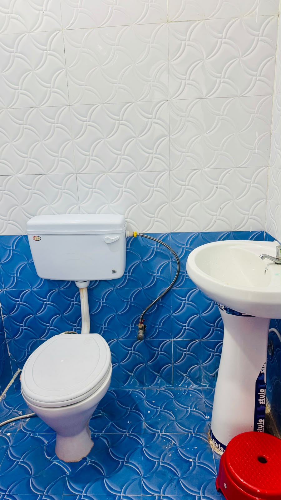 Awara Homestay | 1BHK Space - Tap to explore photos