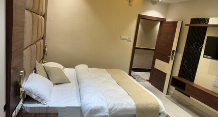 Hotel Asha & Banquet Room Type - Premium Room