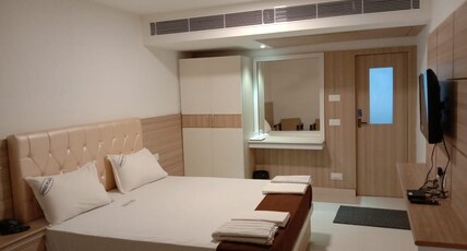 ANGO PLAZA Room Type - Double