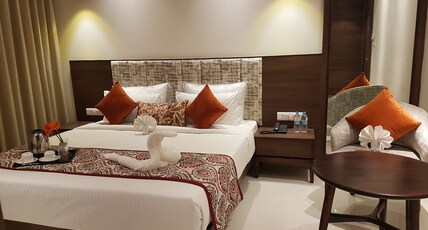 Hotel Sumaditya Room Type - Deluxe Double