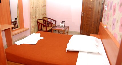 Hotel Raj Residency (200 Mtr from Bus stand and 3 Km from railway station) Room Type - SILVER NON AC
