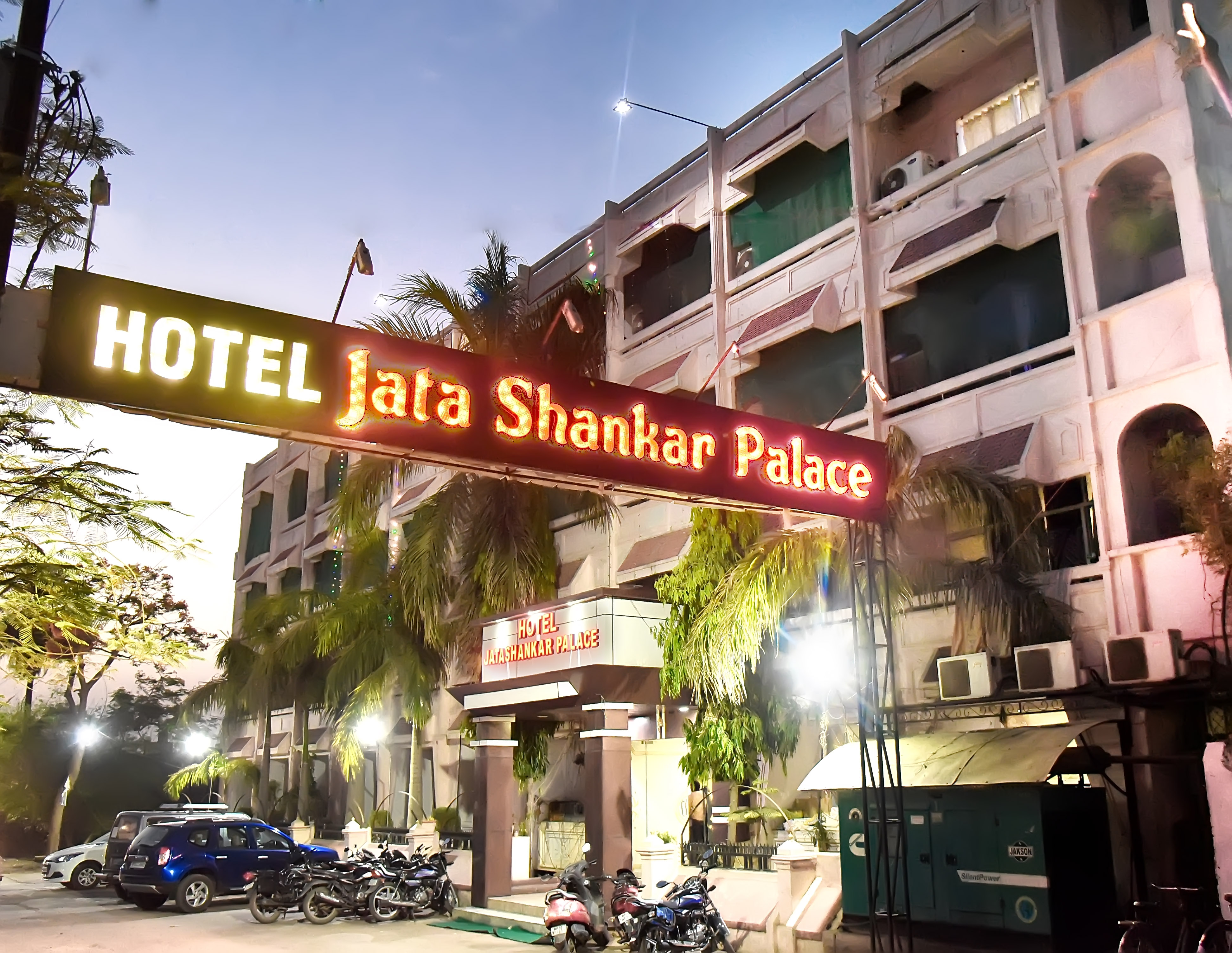 Hotel Jatashankar Palace - Tap to explore photos