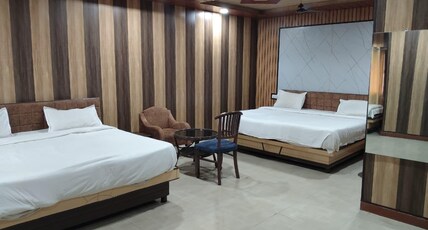 Gujarat Inn Room Type - Family Room with 2 King Size Double Bed