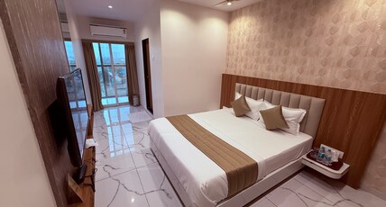 Hotel Triveni Inn Room Type - Deluxe AC Room