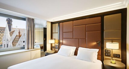 Hilton Budapest Room Type - KING JNR DANUBE SUITE