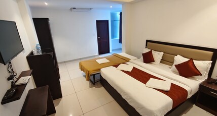 Spring Valley Resort Room Type - AC Quadruple Room With King Bed And Single Bed