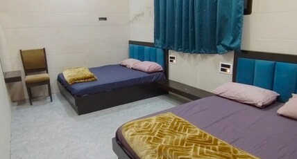 Narmada Garden And Resort Room Type - FAMILY AC ROOM