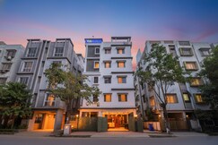 FabHotel Dreamworld Residency - Nr. Bisarjan Ghat