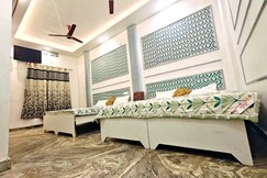Noor Stay | Near Kashi Vishwanath Temple