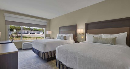 Best Western Plus Executive Residency Fillmore Inn Room Type - Suite-2 Queen Beds, Non-Smoking, Pillow Top Mattress, 50 Inch Led Television, Microwave And Refriger