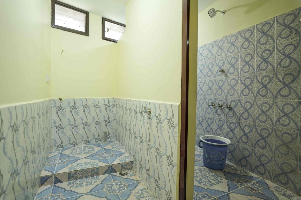 Ashu Homestays - Tap to explore photos