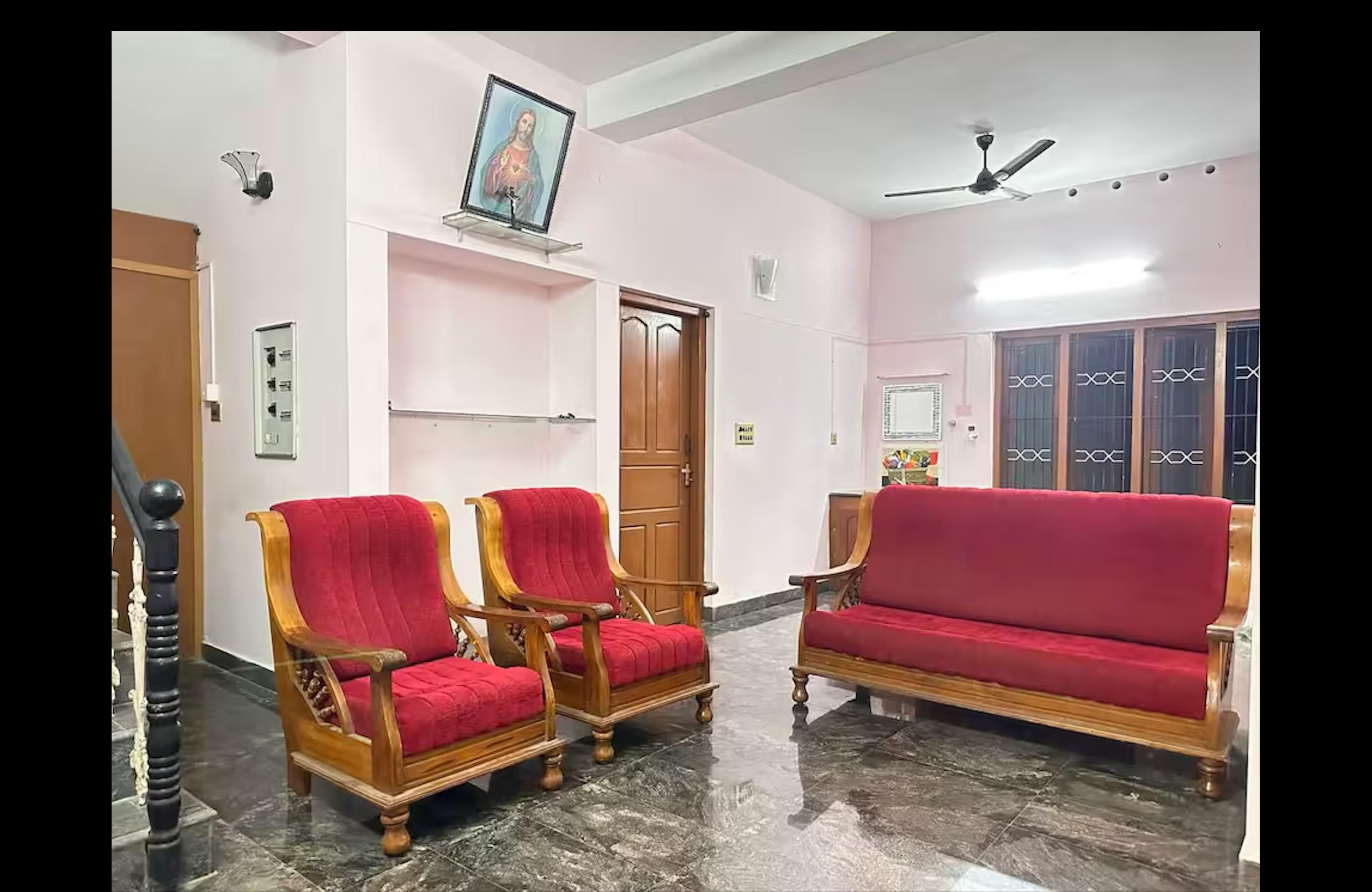 Dune - Cozy 3BHK GF Near Beach & Technopark - Tap to explore photos