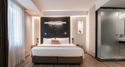 Aspira Gems Center Silom Room Type - Premier Corner Room