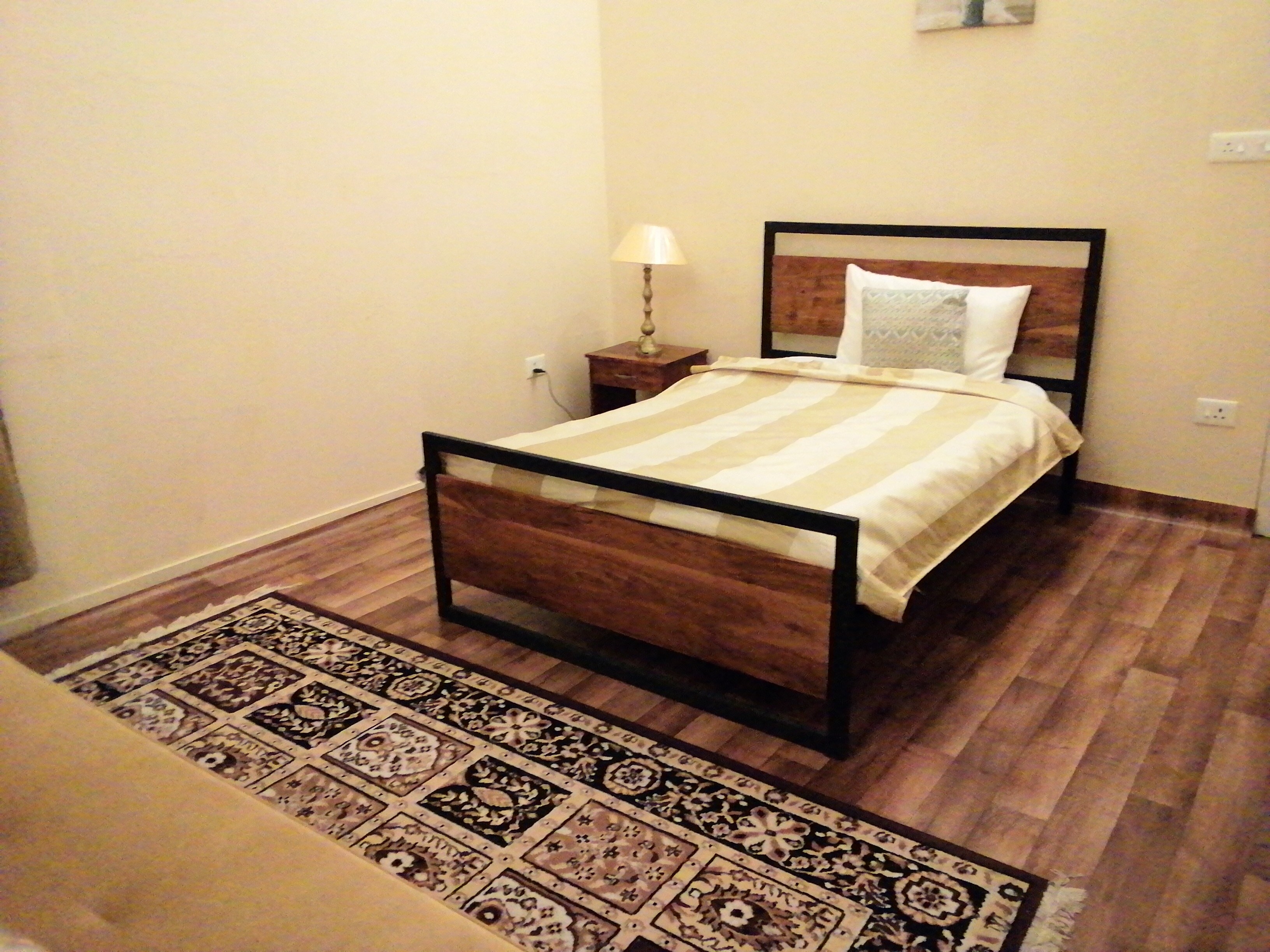 Montevideo Homestay - Tap to explore photos