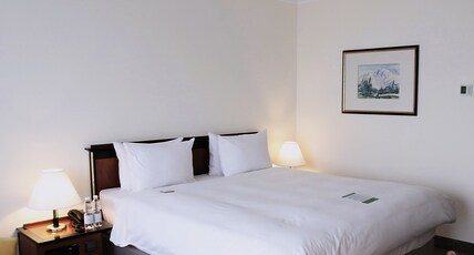Rahat Palace Hotel Room Type - King Room