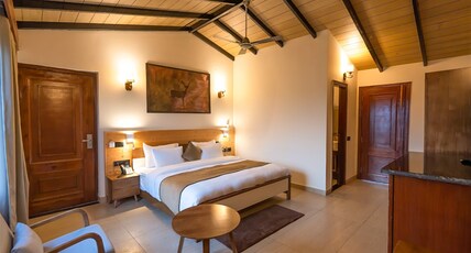 DEVSHA JUNGLE RESORT Room Type - Premium Room