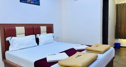 Sri Krishna Lodge Tekkatte Room Type - Deluxe Double AC
