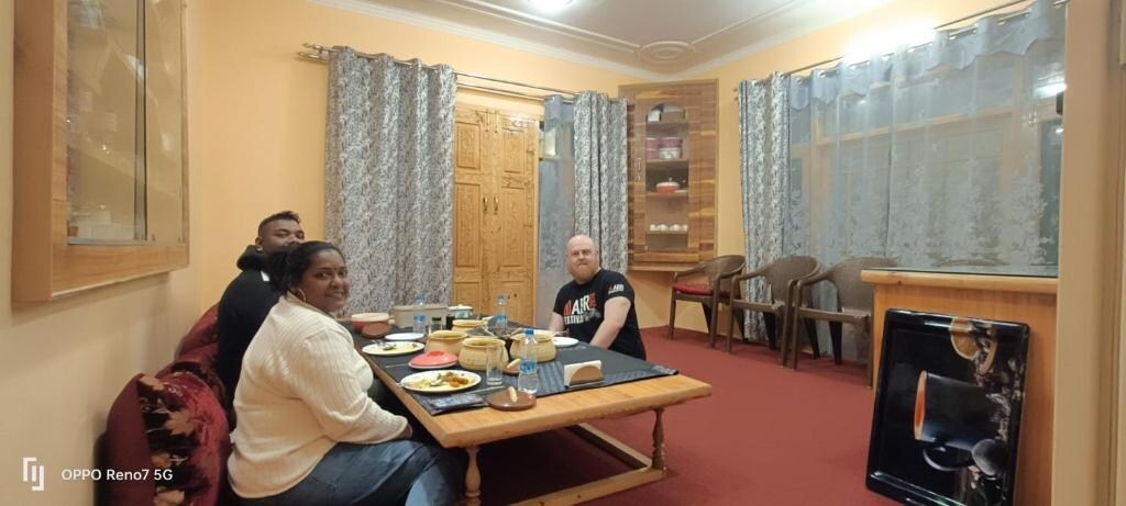 Moon Shine Homestay - Tap to explore photos