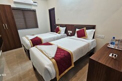 HOTEL ROI INN SAYANA