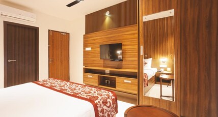 Surendra Trident Hotel Room Type - Suite Room AC with balcony
