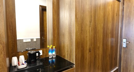 The Royalistiq Stays Room Type - Family Suite