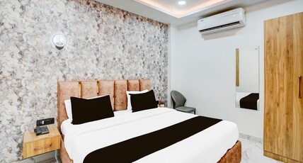 Super Collection O Ram Mandir Ayodhya Formerly Hotel Aarambh Room Type - Classic