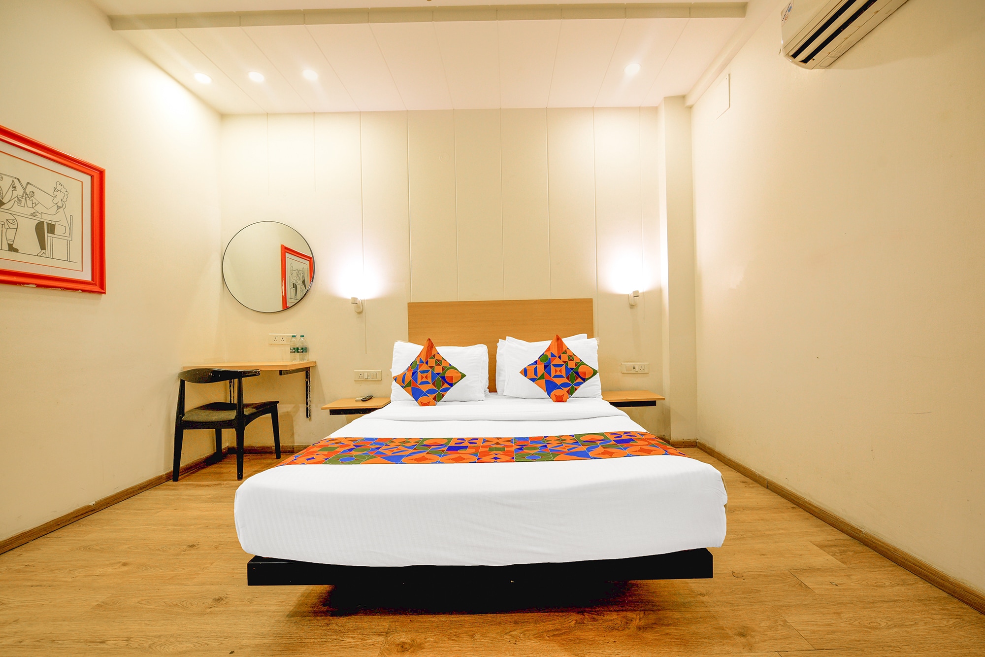 FabHotel Dev Palace I - Pitampura - Tap to explore photos