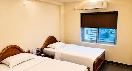 Hello By Ananya Puri Room Type - Hello Twin | Smartly Furnished, Two Separate Twin Beds With Two Bathrooms & AC Living Room Hello By Ananya Puri Room Type - Hello Twin | Smartly Furnished, Two Separate Twin Beds With Two Bathrooms & AC Living Room