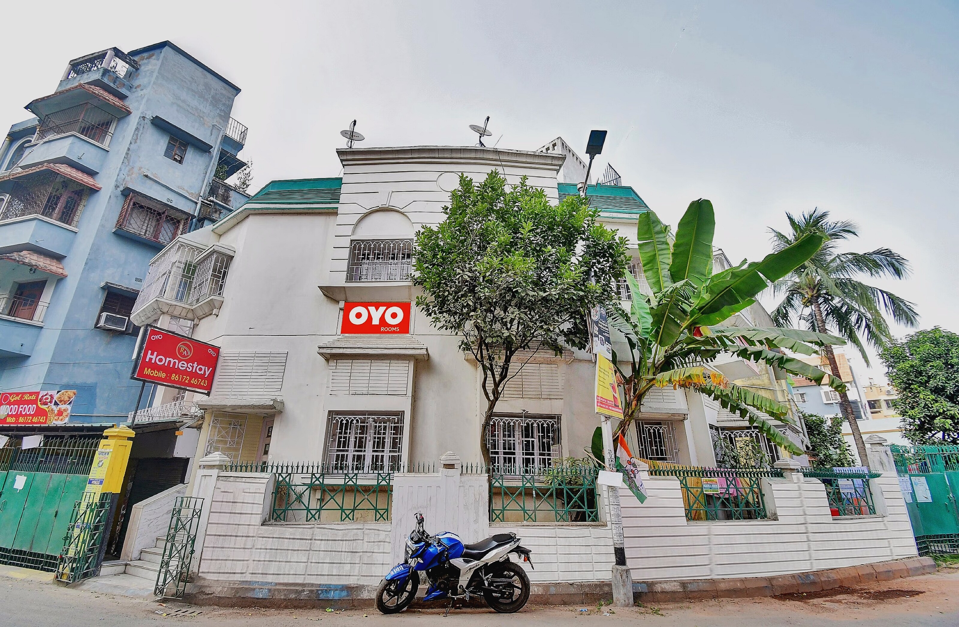 Hotel O R A Homestay Near Acropolis Mall - Tap to explore photos