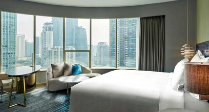Pullman Kuala Lumpur City Centre Hotel and Residences Room Type - PREMIUM GRAND DELUXE ROOM, 1 King Size Bed