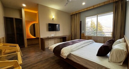 Hotel Cedar Wave Room Type - Panchachuli View Room